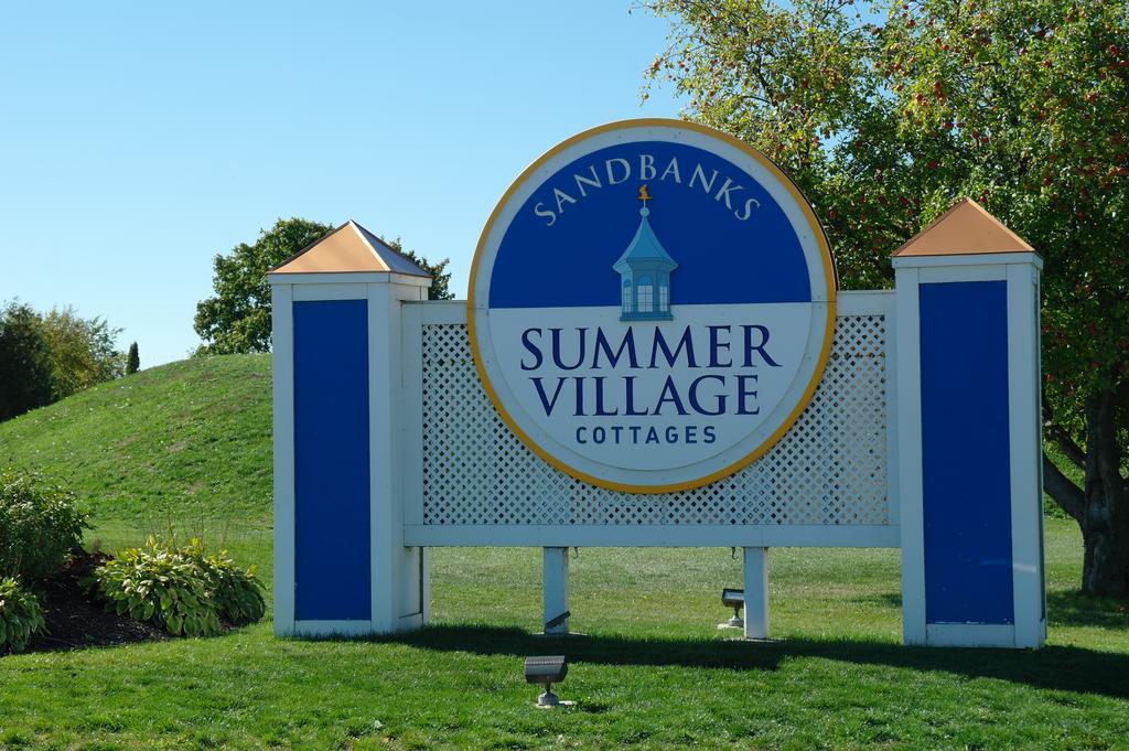Sandbanks Summer Village Cottages Cherry Valley Exterior foto