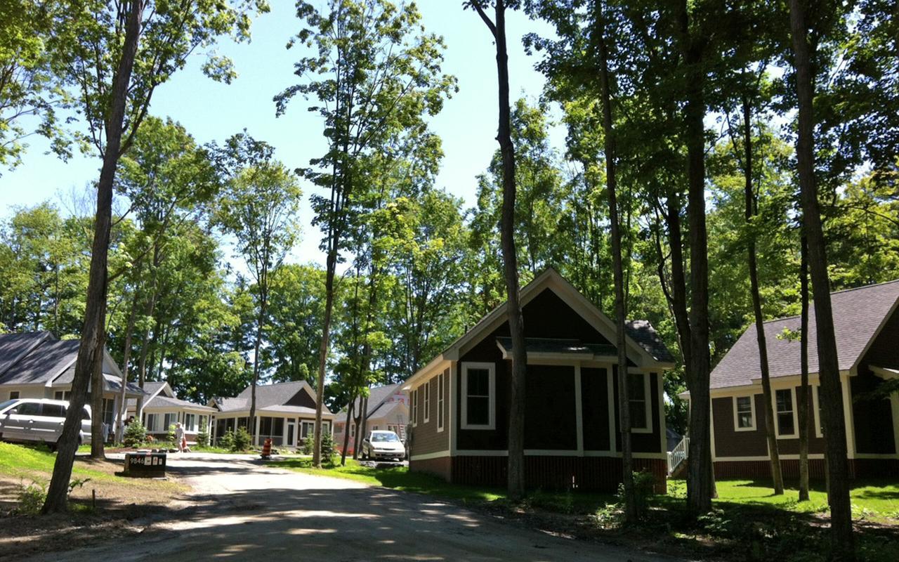 Sandbanks Summer Village Cottages Cherry Valley Exterior foto