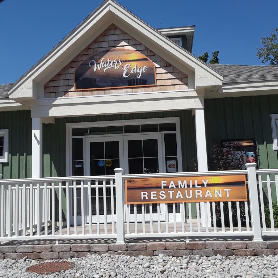 Sandbanks Summer Village Cottages Cherry Valley Exterior foto